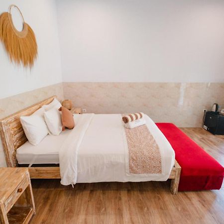 Agung Wiwin Homestay & Restaurant Mengwi Exteriör bild