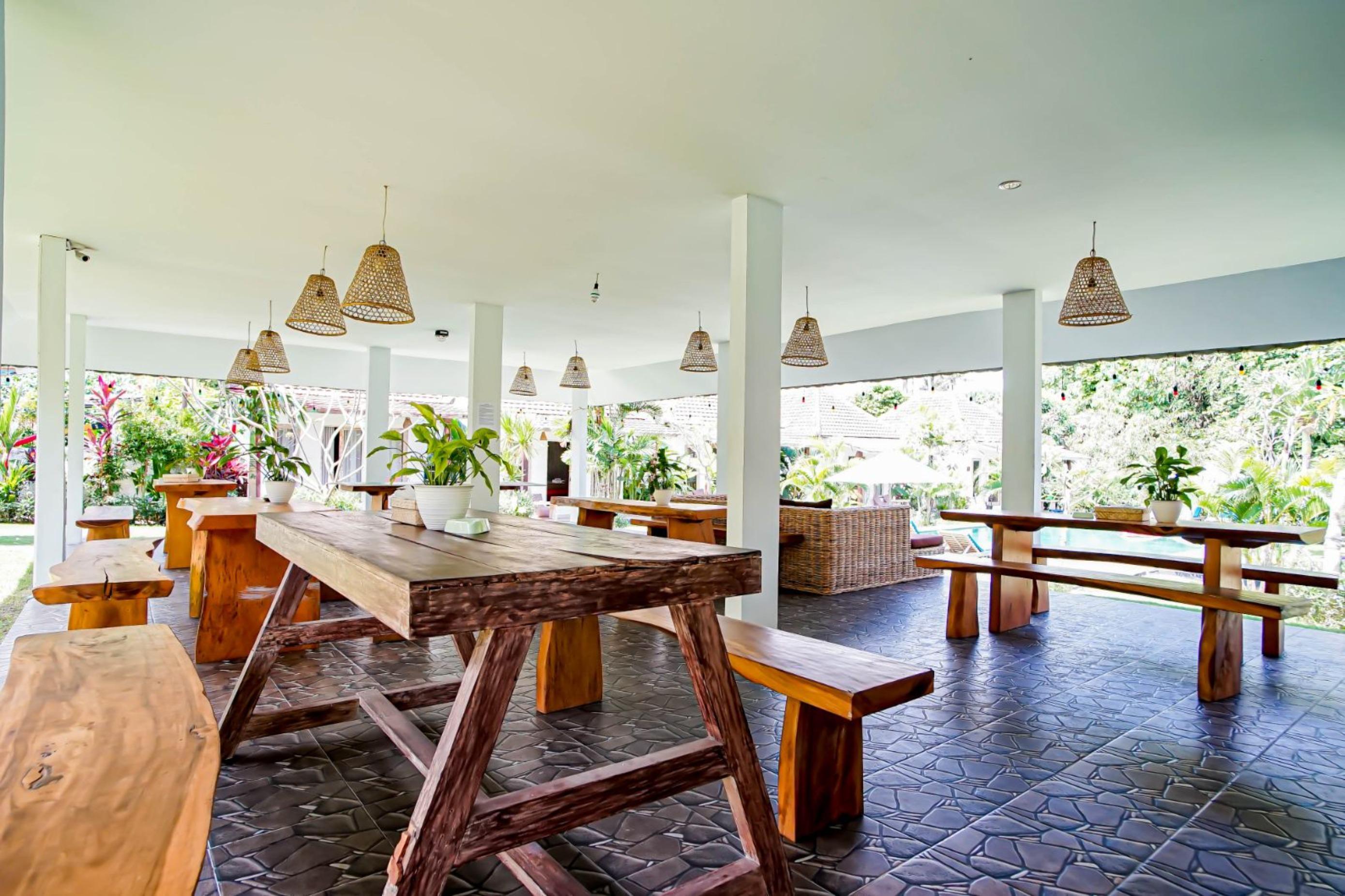 Agung Wiwin Homestay & Restaurant Mengwi Exteriör bild