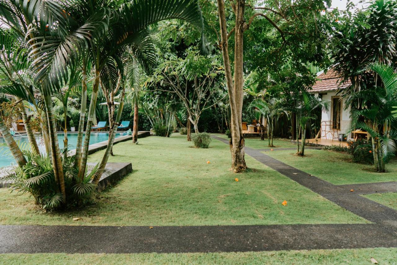 Agung Wiwin Homestay & Restaurant Mengwi Exteriör bild