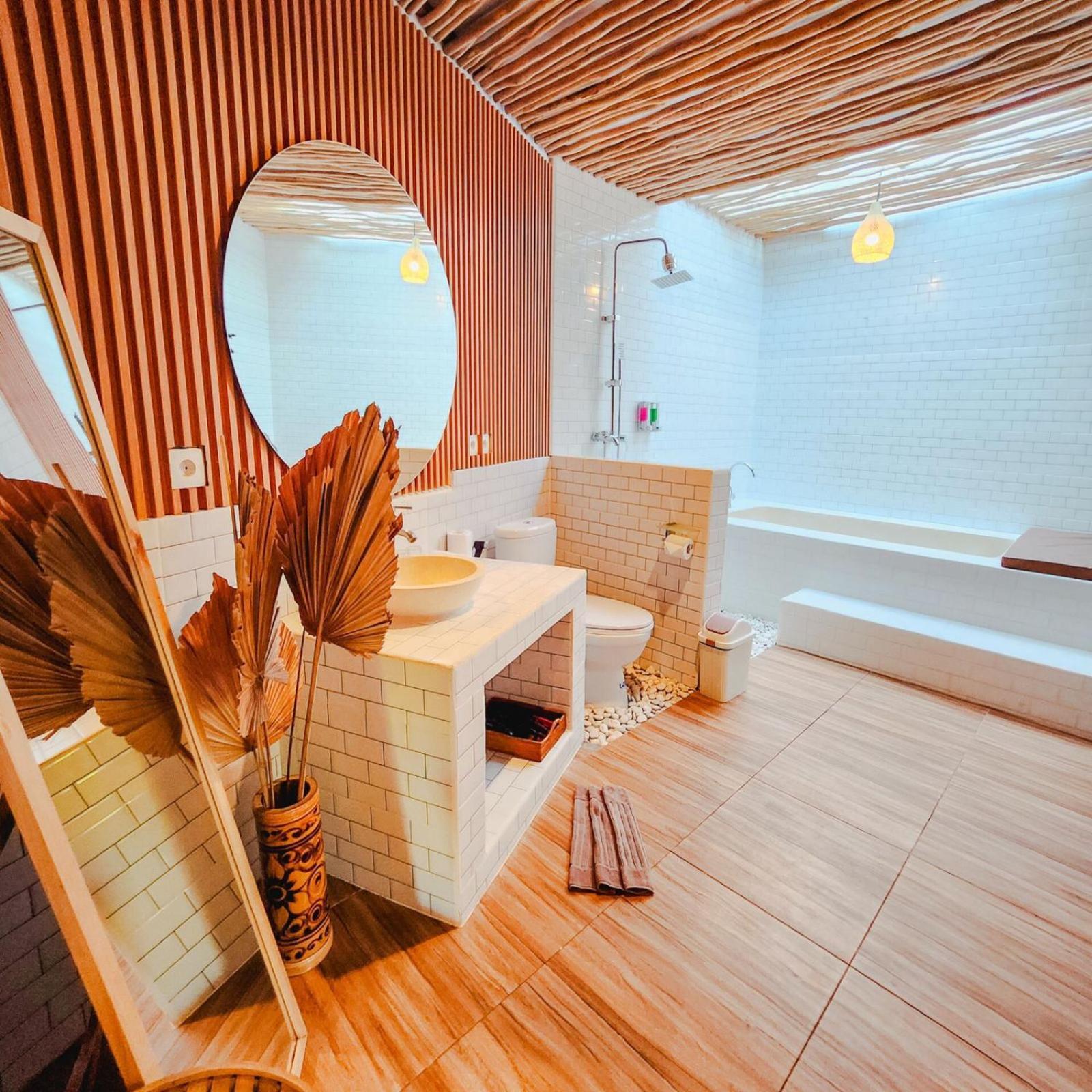 Agung Wiwin Homestay & Restaurant Mengwi Exteriör bild