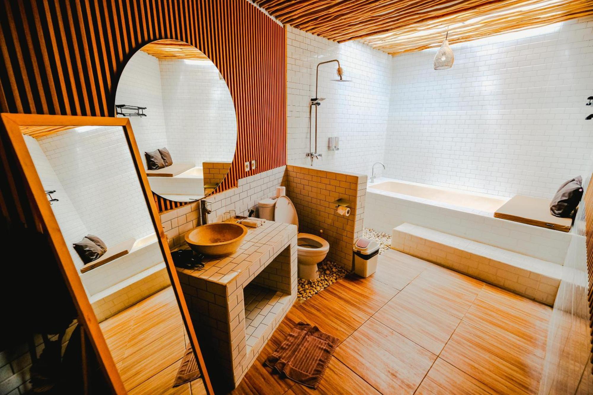Agung Wiwin Homestay & Restaurant Mengwi Exteriör bild