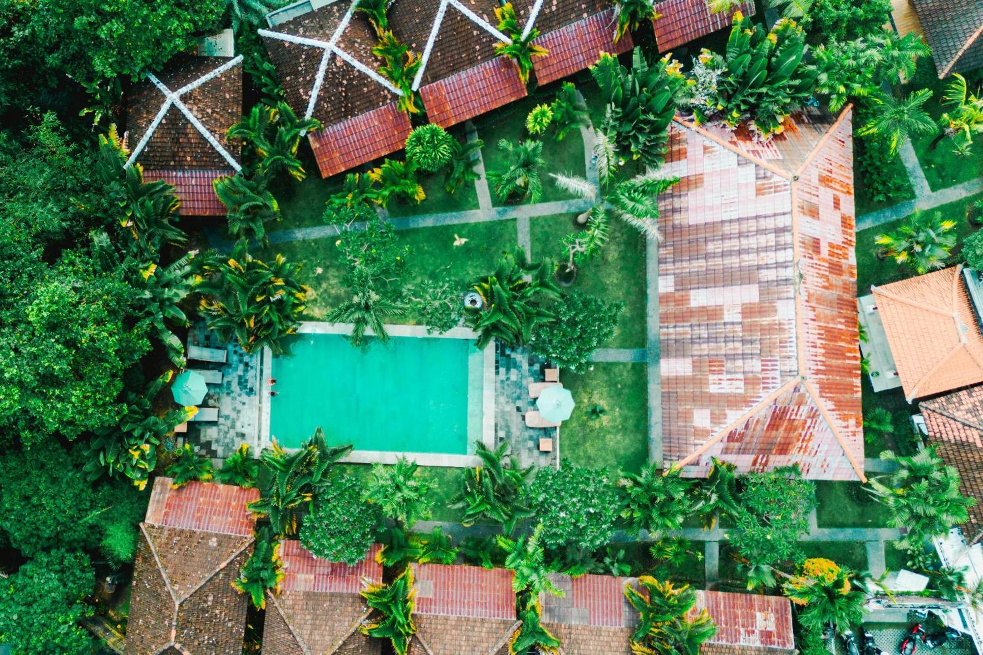 Agung Wiwin Homestay & Restaurant Mengwi Exteriör bild