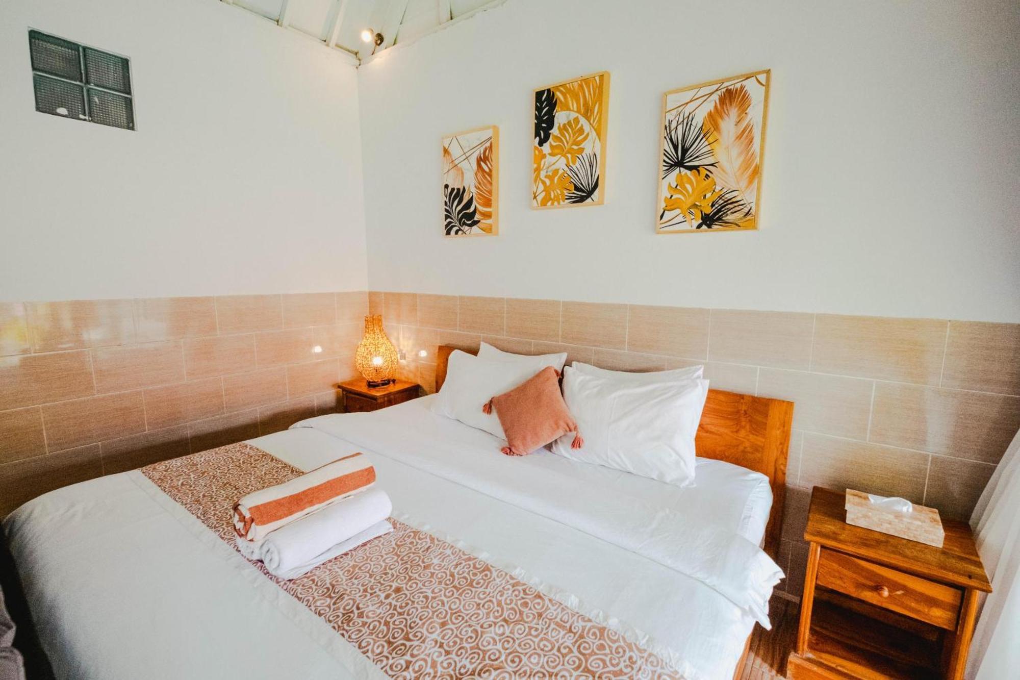 Agung Wiwin Homestay & Restaurant Mengwi Exteriör bild